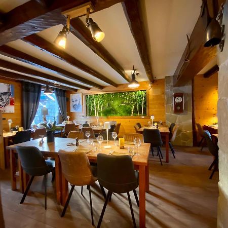 Logis Hotel Les Ancolies Ареш Екстер'єр фото