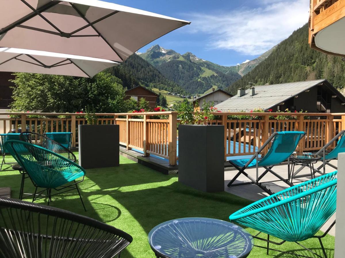Logis Hotel Les Ancolies Ареш Екстер'єр фото