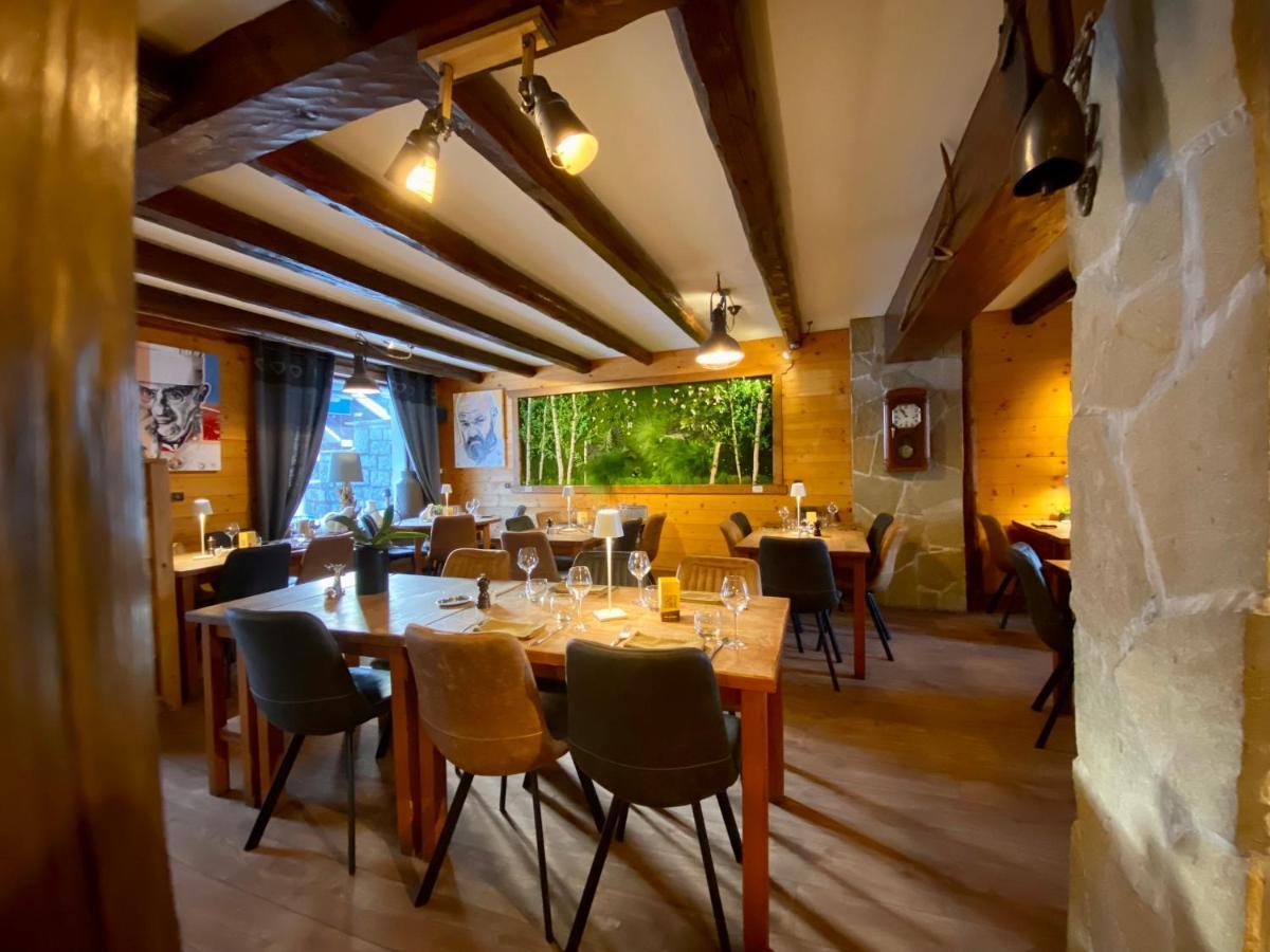Logis Hotel Les Ancolies Ареш Екстер'єр фото